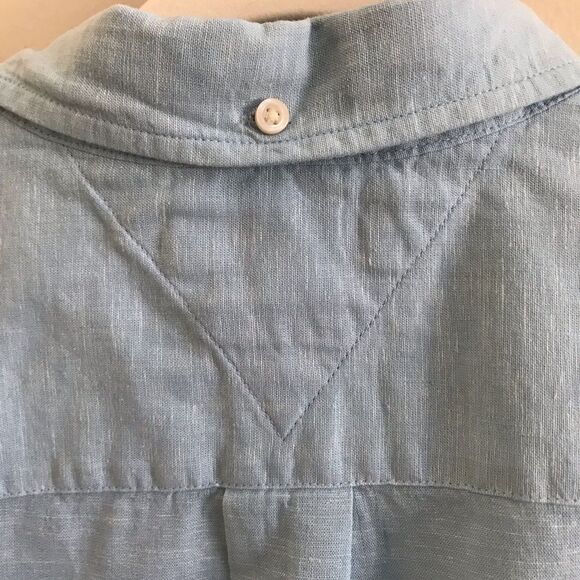 Men's Tommy Hilfiger Linen blend Custom-Fit Button-Down Shirt - Picture 10 of 11
